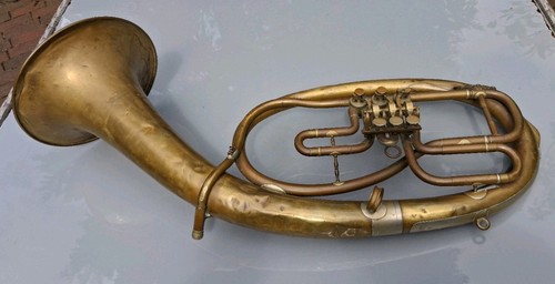Antike ovale tuba tenorhorn - ovale, /